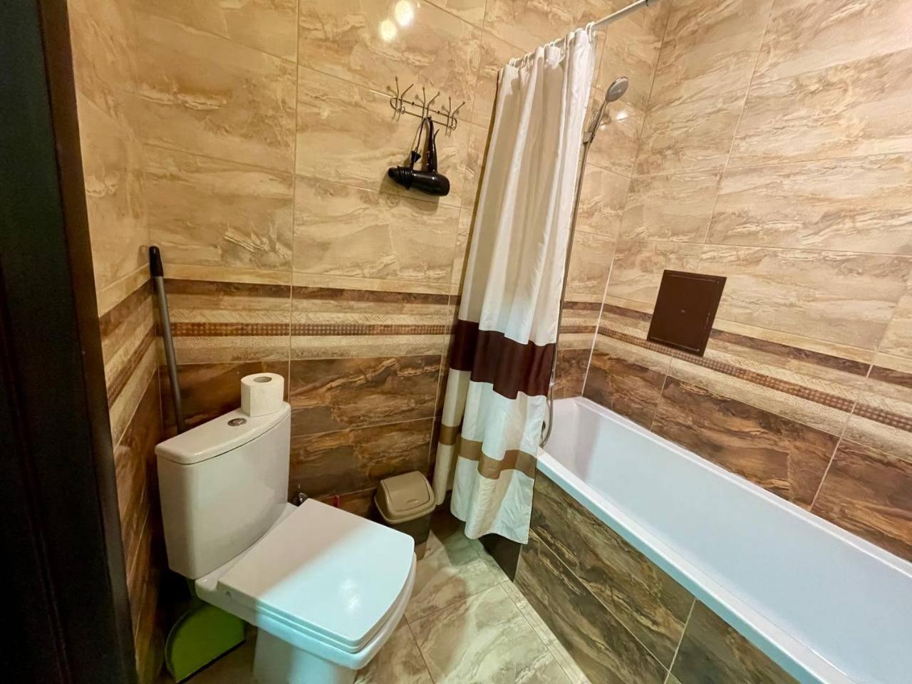 Apartments In Uzhgorod For You. エクステリア 写真
